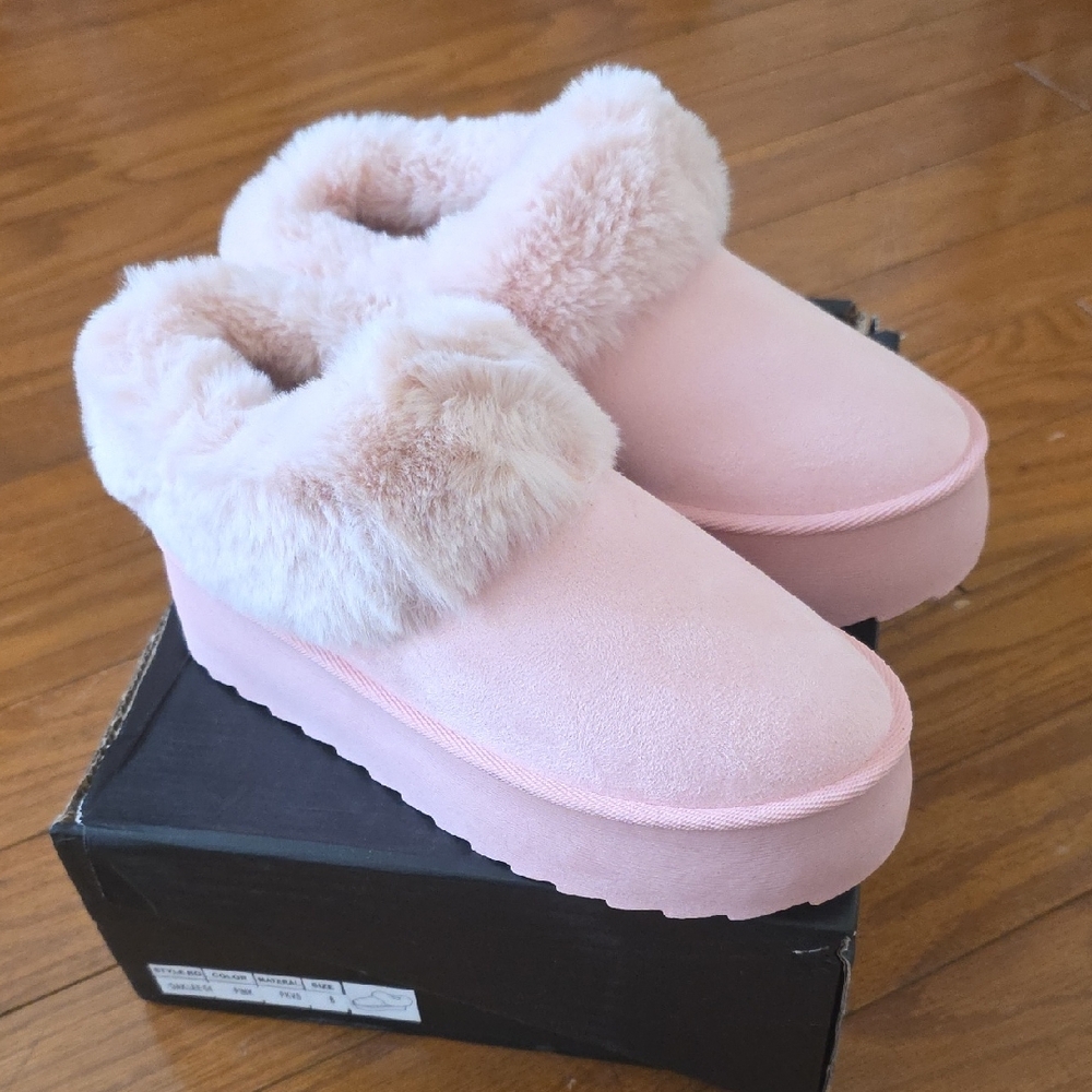 Cozy Pink Women's Fur-Lined Slippers